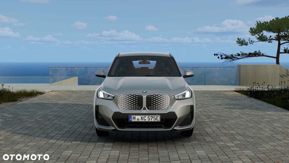 BMW iX1 eDrive20 66.5kWh M Sport - 3