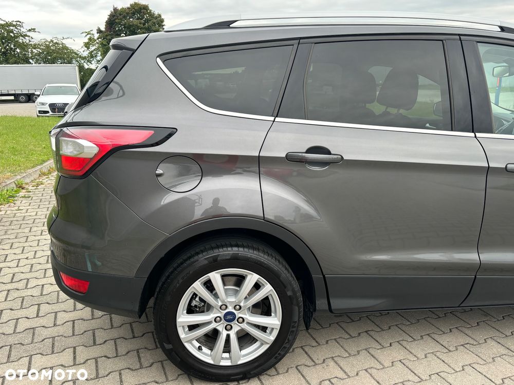 Ford Kuga 2.0 TDCi 4x2 Titanium - 19