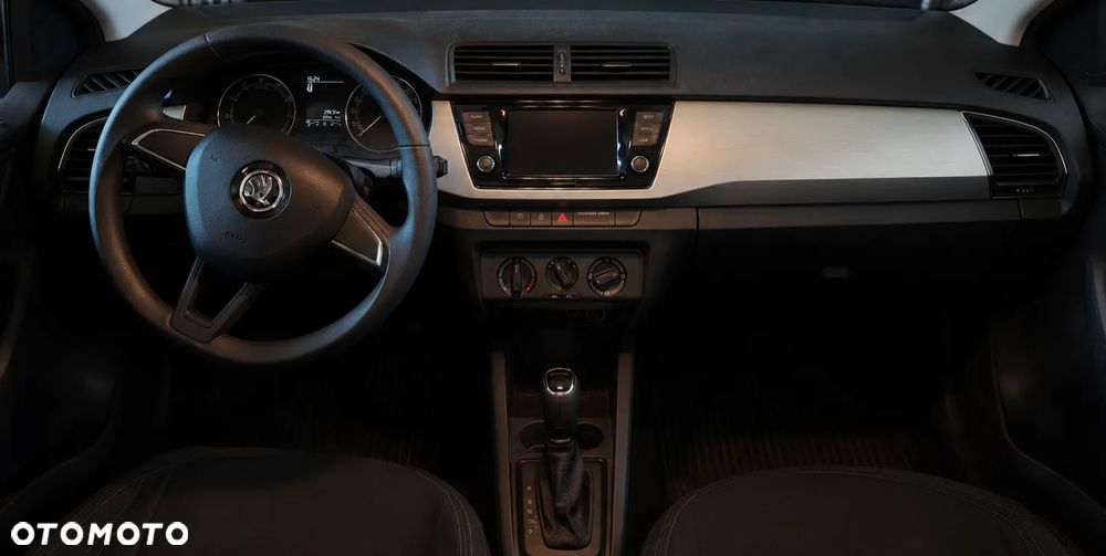 Skoda Fabia 1.0 TSI Ambition DSG - 8