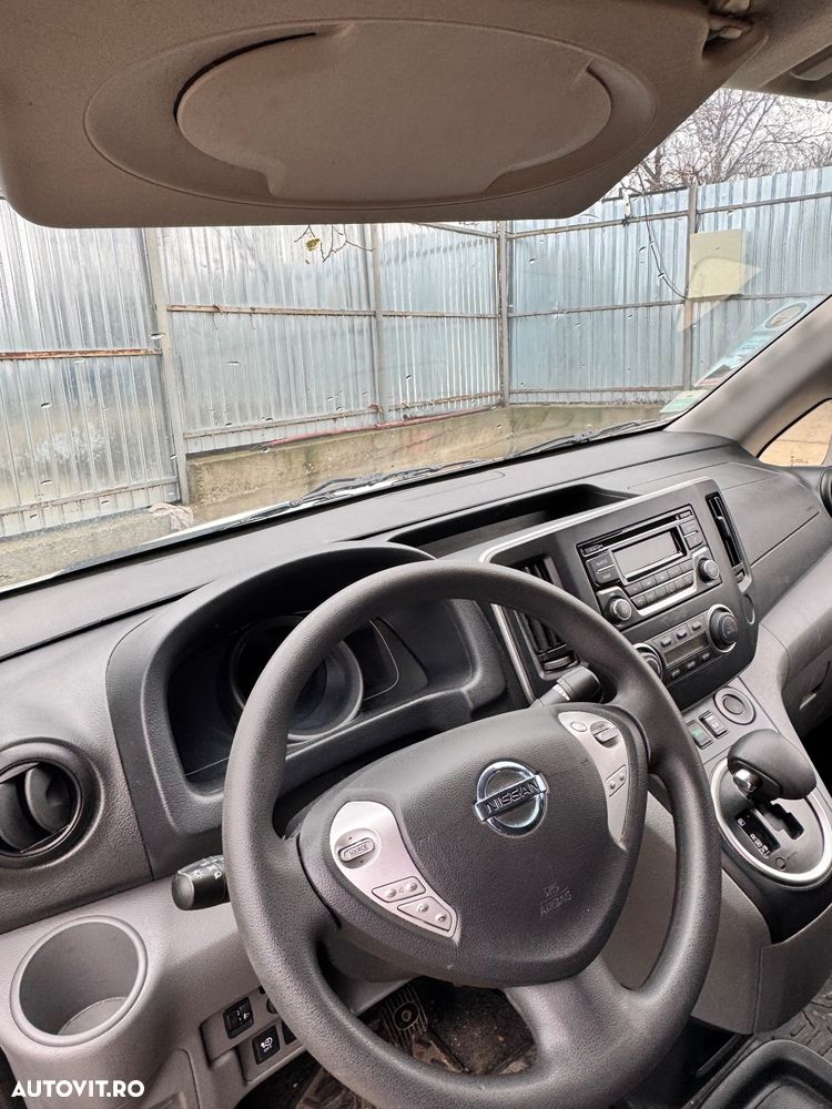 Nissan E-NV200 - 10