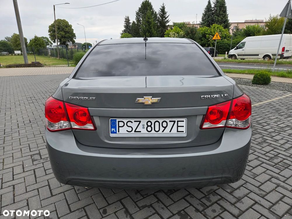 Chevrolet Cruze 1.8 LT - 6