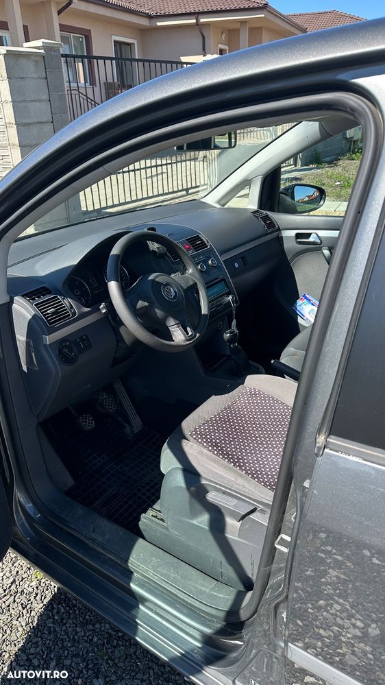 Volkswagen Touran 1.6 TDI BlueMotion Technology Trendline - 8