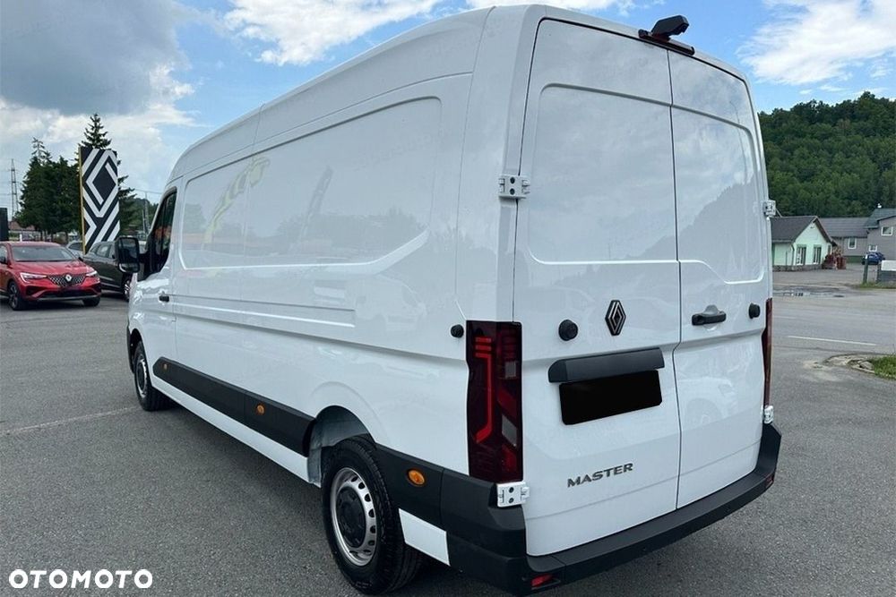 Renault Master dCi L3H2 Extra aut 2.0 150KM - 8