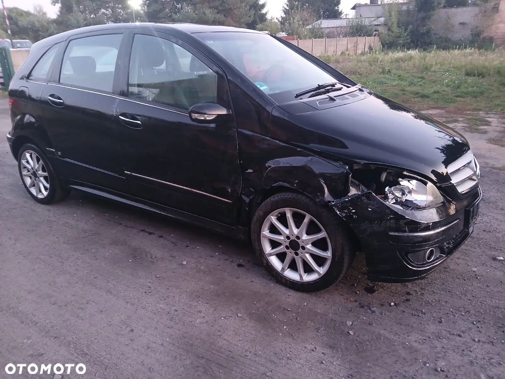 Mercedes-Benz Klasa B 200 SPORT EDITION - 3