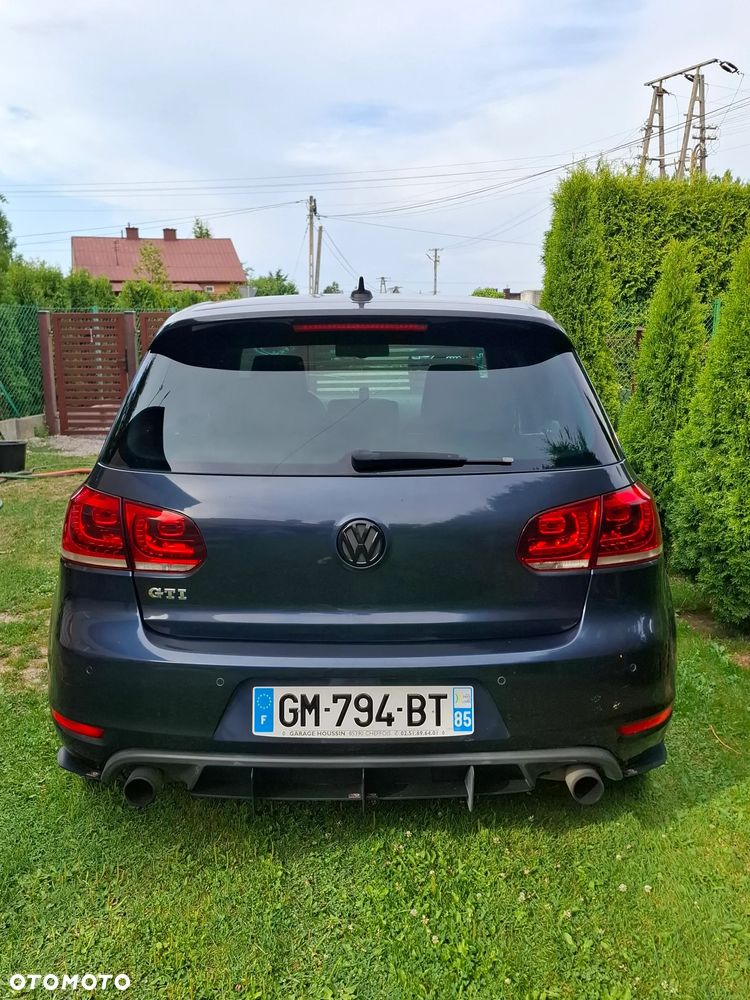 Volkswagen Golf 2.0 GTI DSG - 4