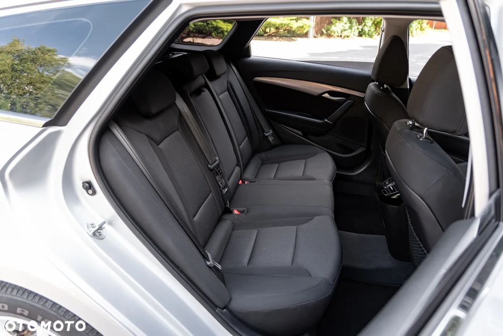 Hyundai i40 1.6 GDI Comfort + - 23