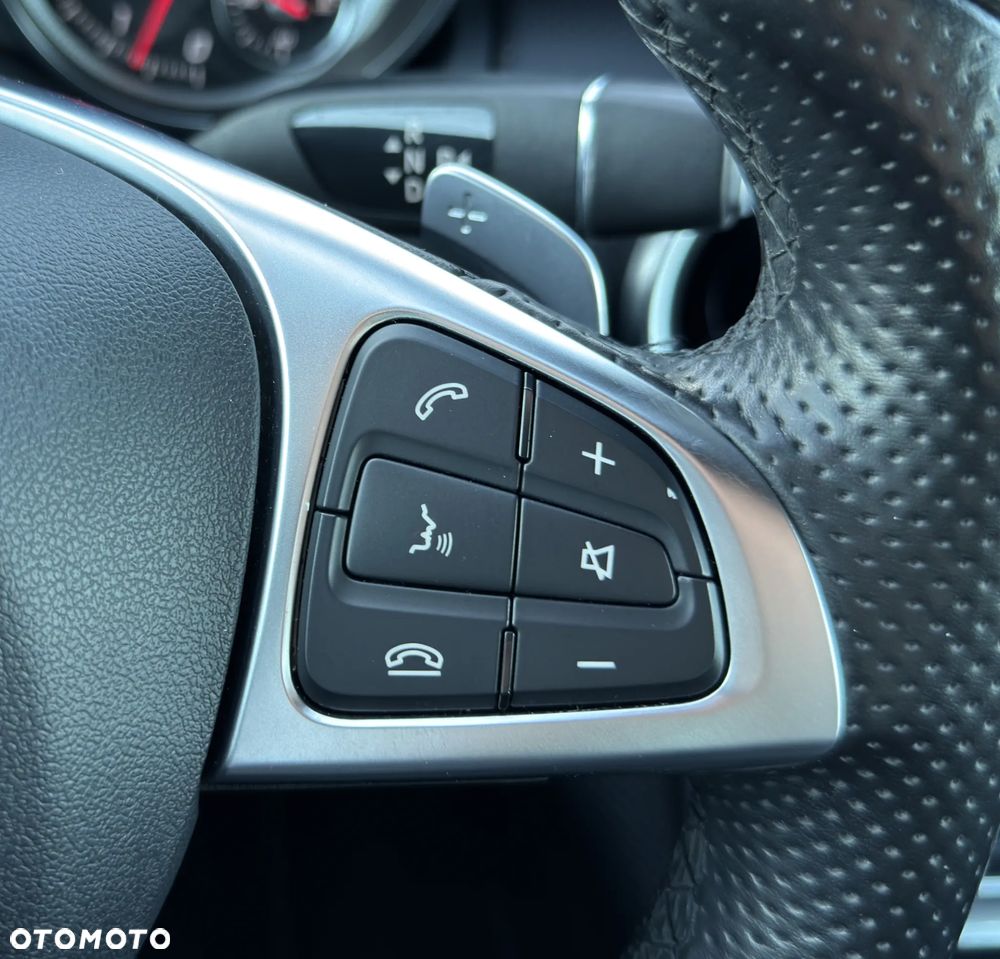 Mercedes-Benz Klasa A 250 4Matic 7G-DCT AMG Line - 20