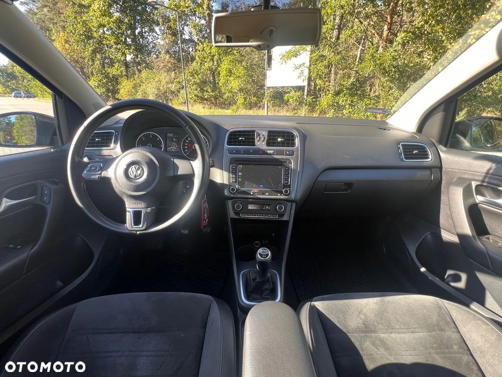Volkswagen Polo 1.6 TDI Blue Motion Technology Highline - 11