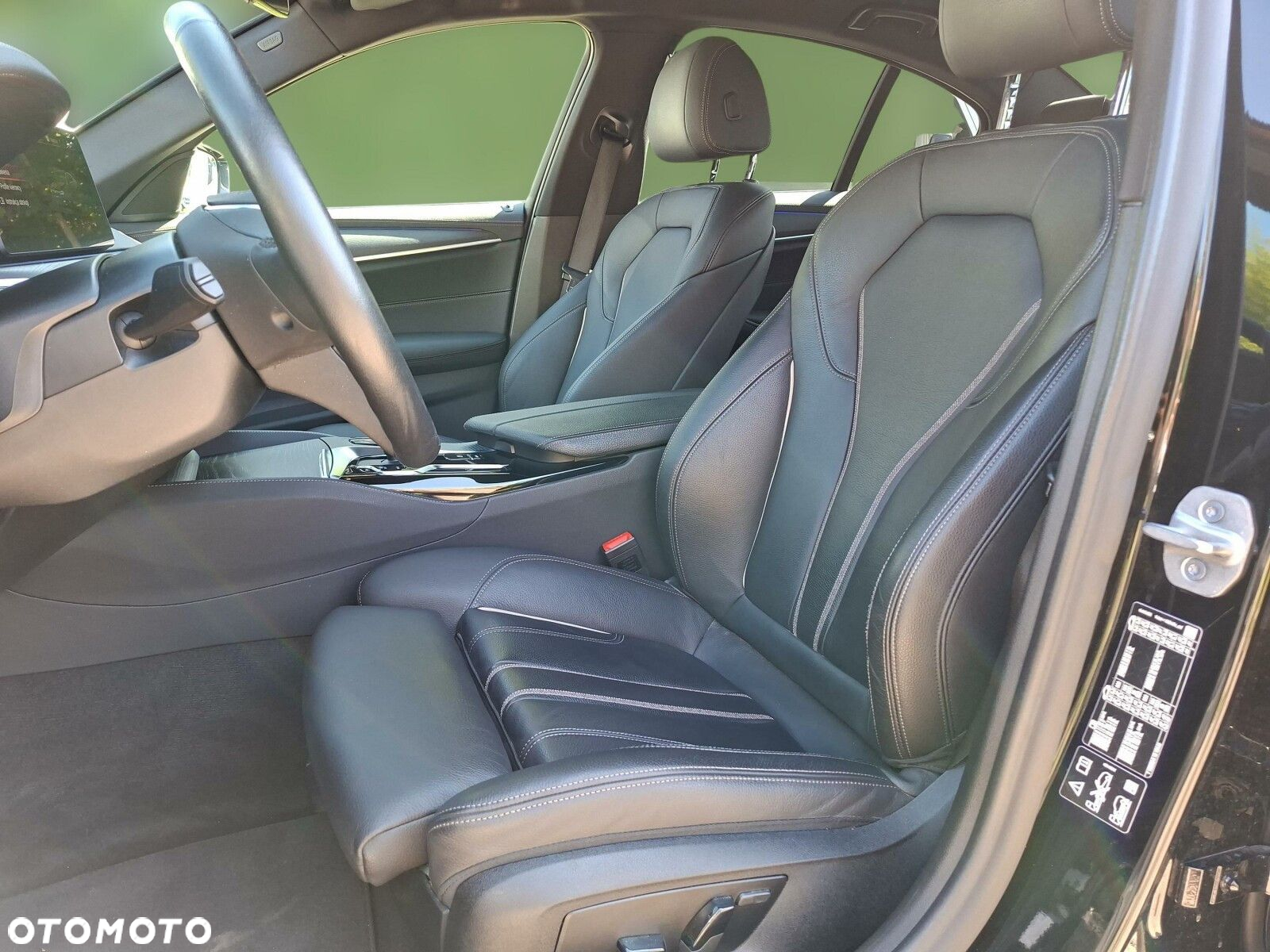 BMW Seria 5 520d xDrive Luxury Line - 12