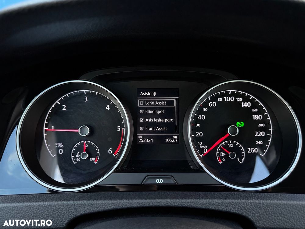 Volkswagen Golf 2.0 TDI DSG Sound - 12