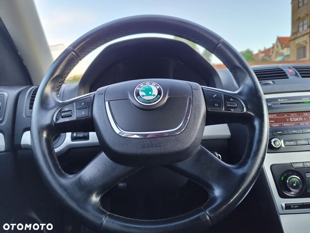 Skoda Octavia 1.4 TSI IMPULS EDITION - 22
