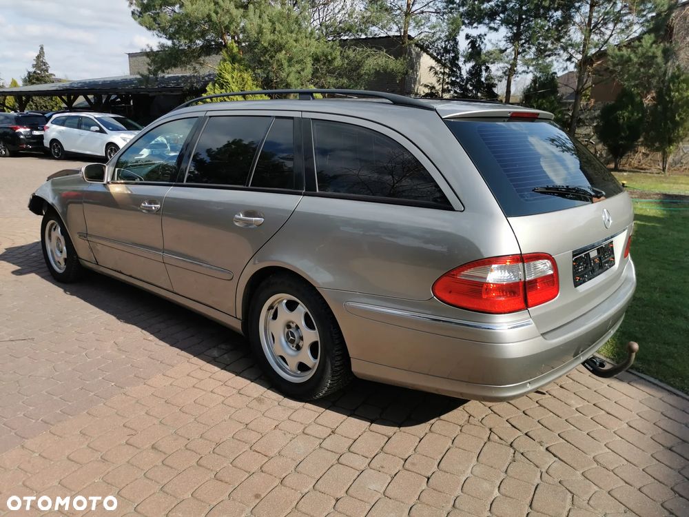 Mercedes-Benz Klasa E - 23