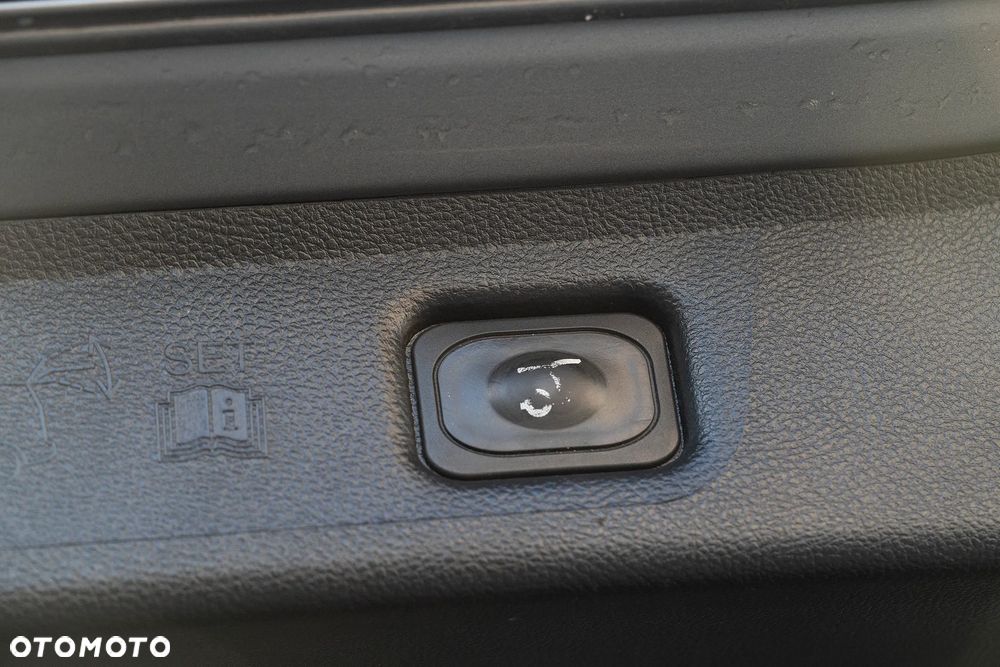 Ford S-Max 1.5 EcoBoost Titanium - 25