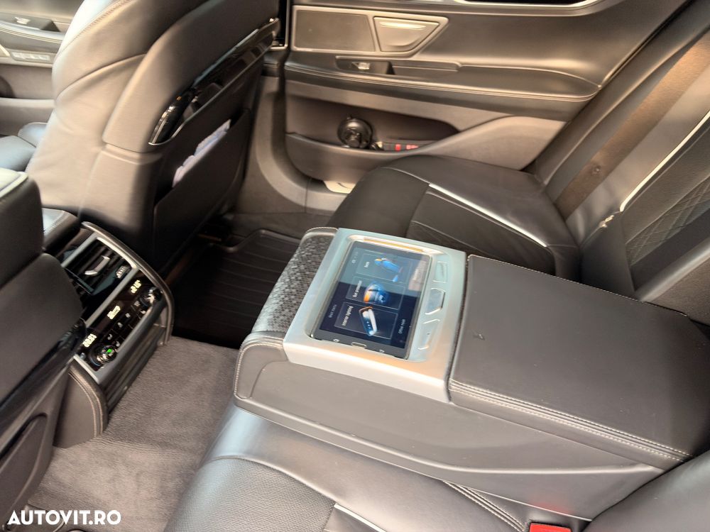 BMW Seria 7 730d xDrive - 14