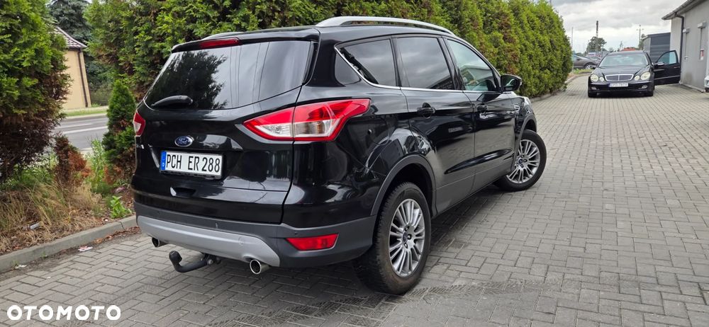 Ford Kuga 2.0 TDCi 2x4 Titanium - 16