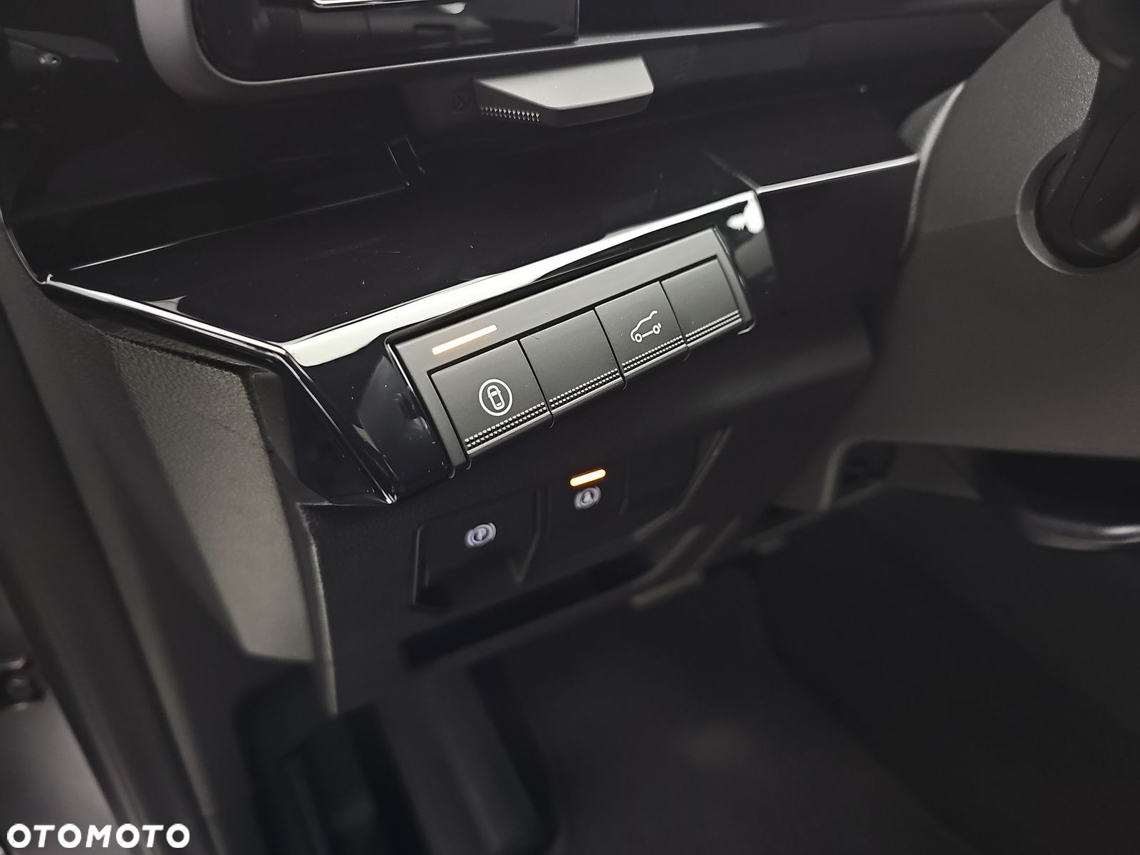 Renault Austral 1.2 E-Tech Full Hybrid 200 Iconic esprit Alpine MMT - 12
