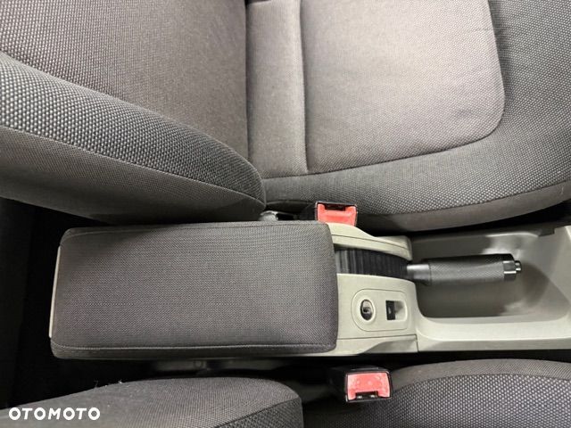 Volkswagen New Beetle Cabriolet 2.0 - 39