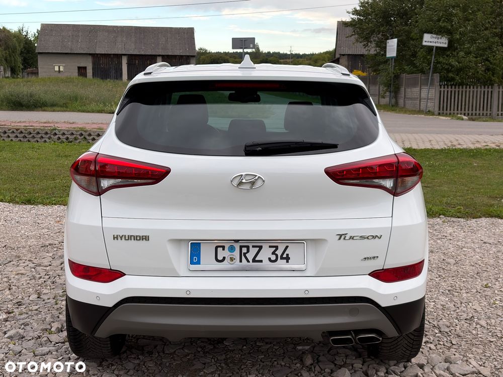 Hyundai Tucson 2.0 CRDI 4WD Automatik Premium - 6