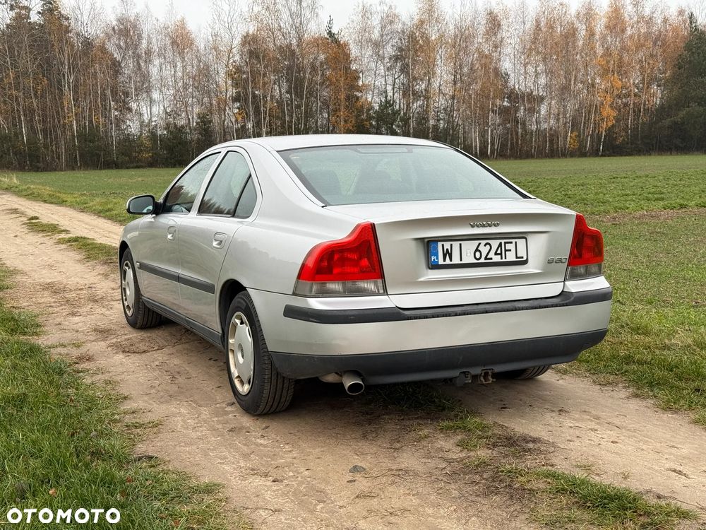 Volvo S60 2.4 - 6