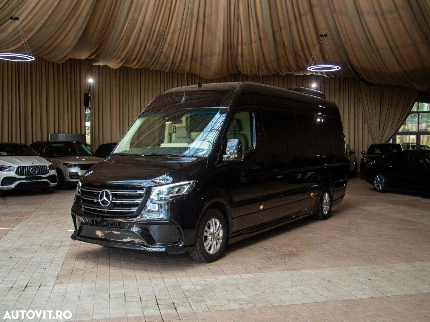 Mercedes-Benz Sprinter - 2