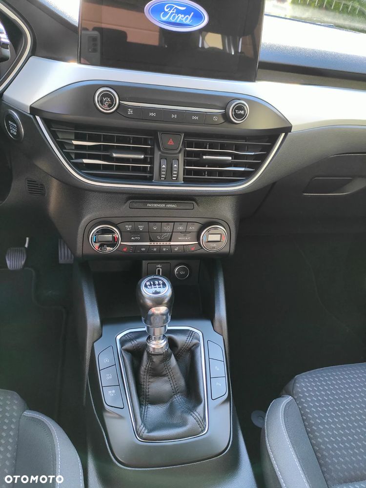 Ford Focus 1.5 EcoBlue Start-Stopp-System COOL&CONNECT DESIGN - 18