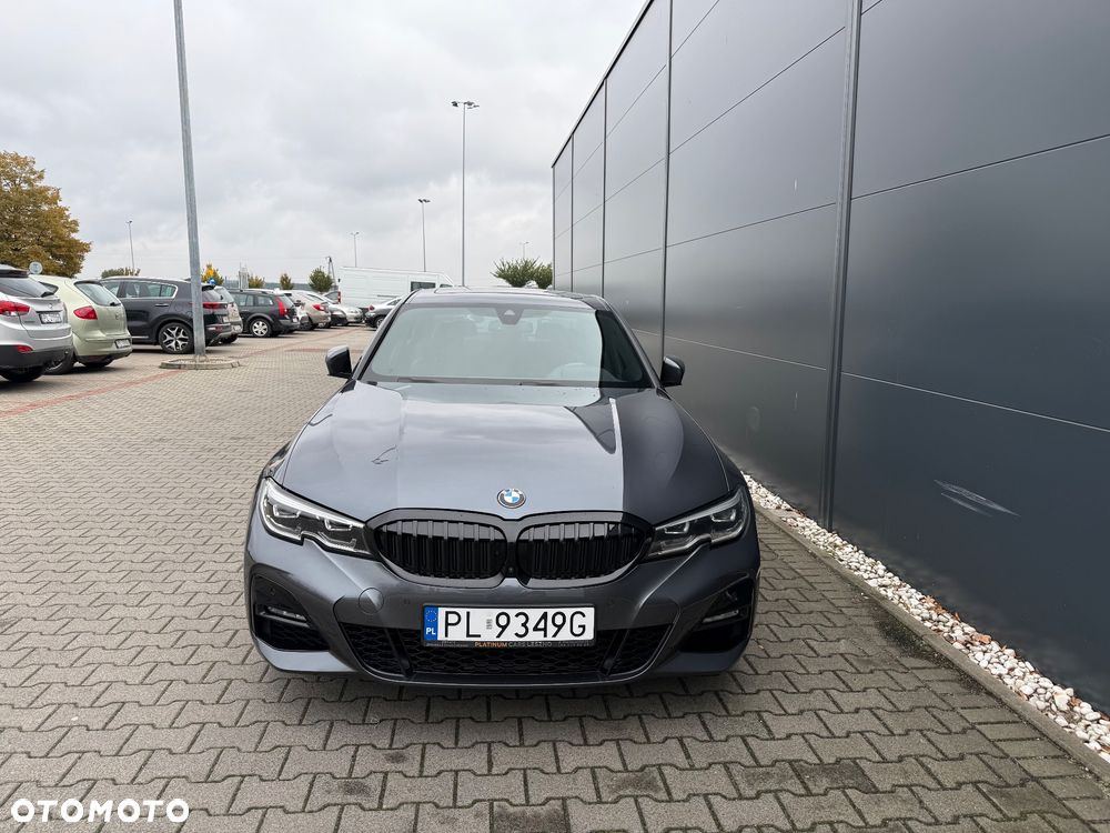 BMW Seria 3 330i xDrive Sport Line sport - 12