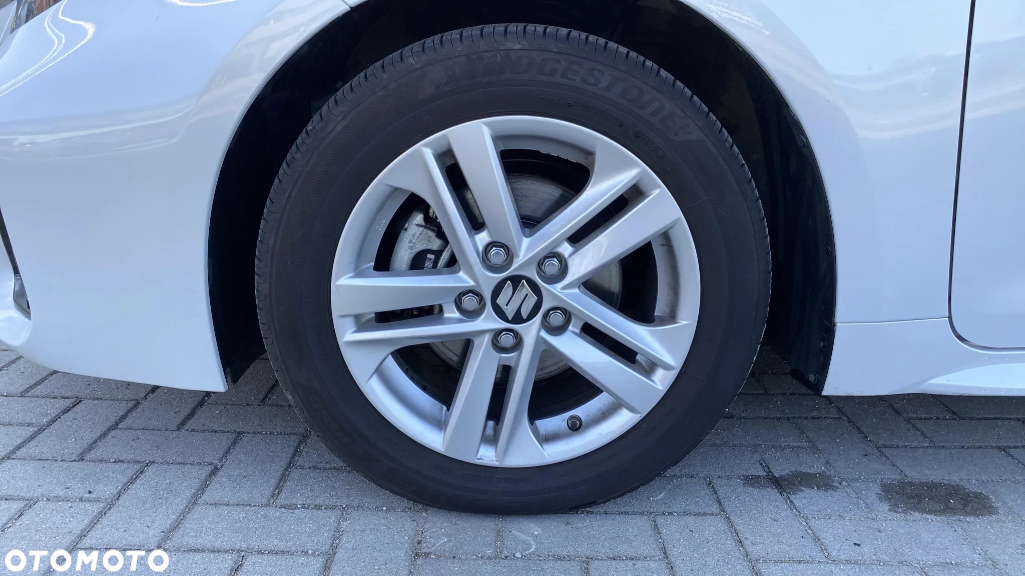 Suzuki Swace 1.8 Hybrid Premium Plus CVT - 18