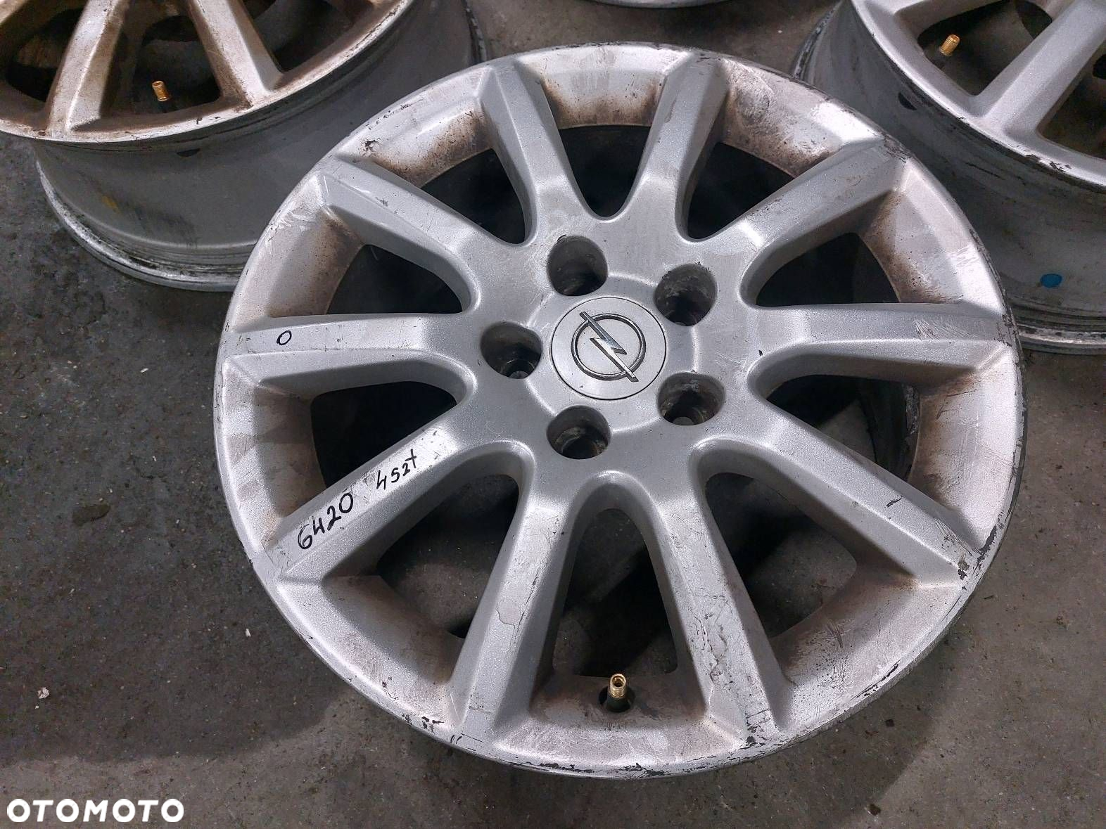 FELGA ALUMINIOWA 4 SZT OPEL ASTRA H 5x110 6,5Jx16 ET37 FI65,1 - 3