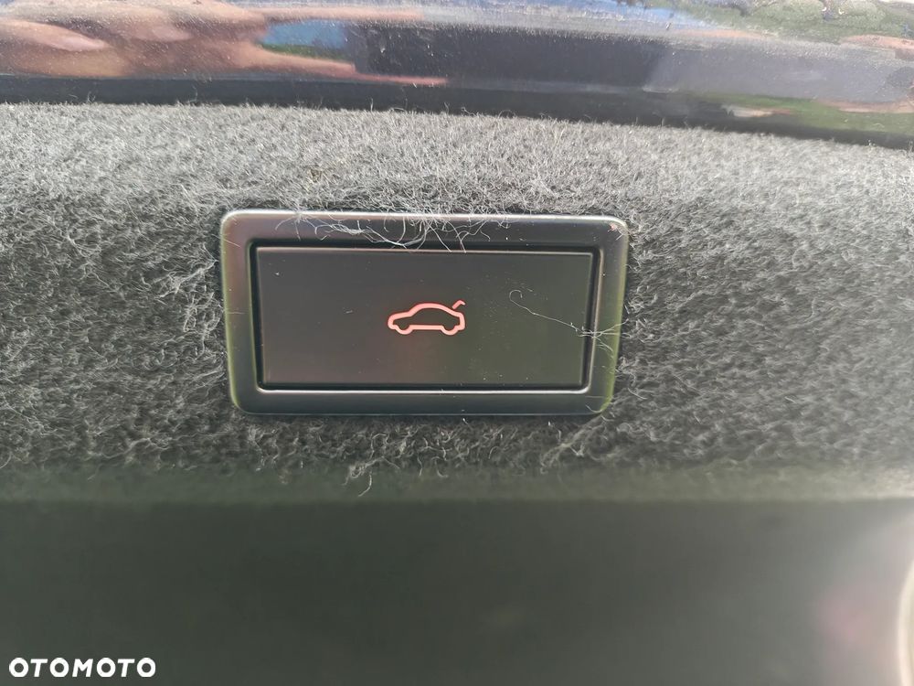 Skoda Superb 2.0 TDI L&K DSG - 28
