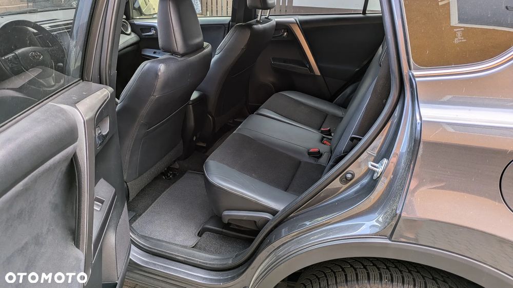 Toyota RAV4 2.0 Platinum 4x4 - 29