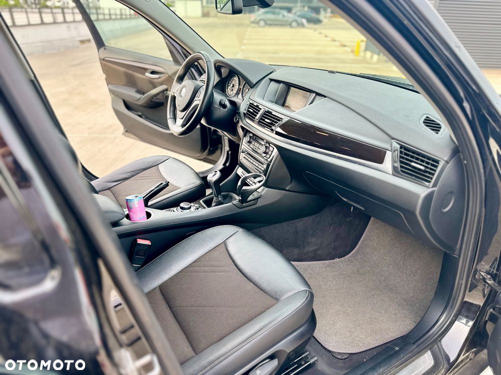 BMW X1 sDrive18d xLine - 10