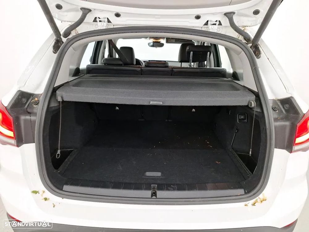 BMW X1 xDrive25e xLine - 11