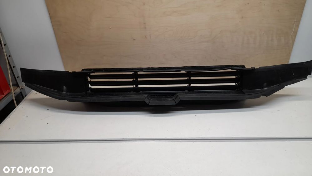 AUDI E TRON E-TRON WLOT POWIETRZA ŻALUZJA 4KE890067C - 1