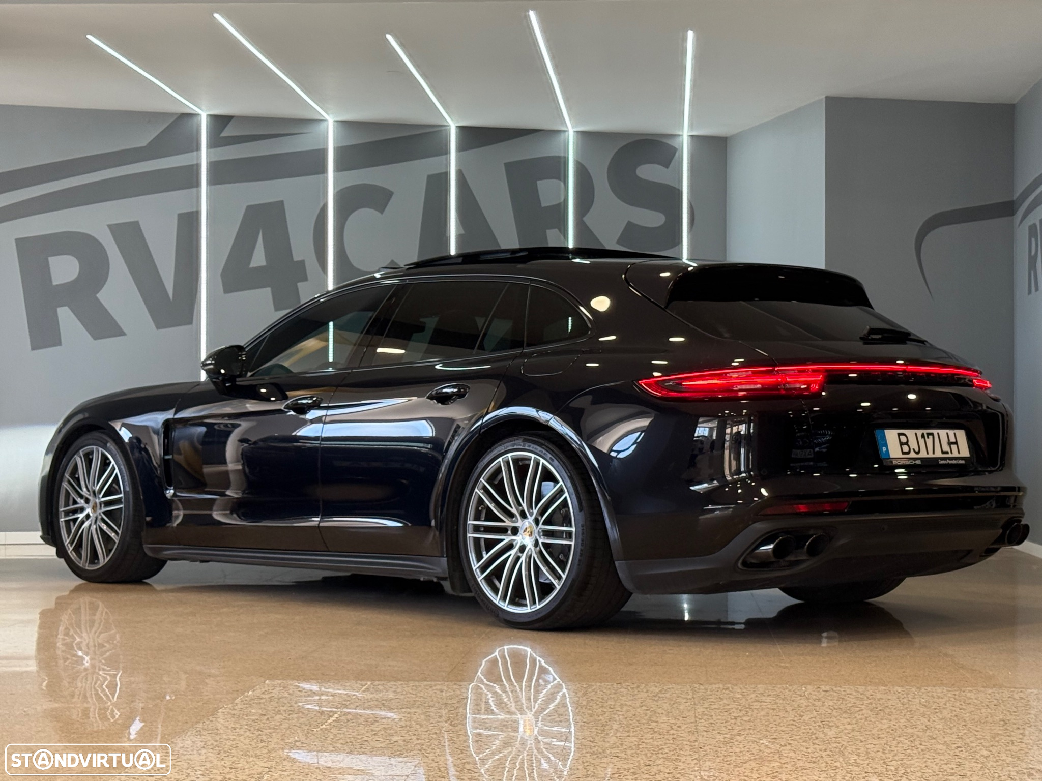 Porsche Panamera Sport Turismo 4 E-Hybrid - 15