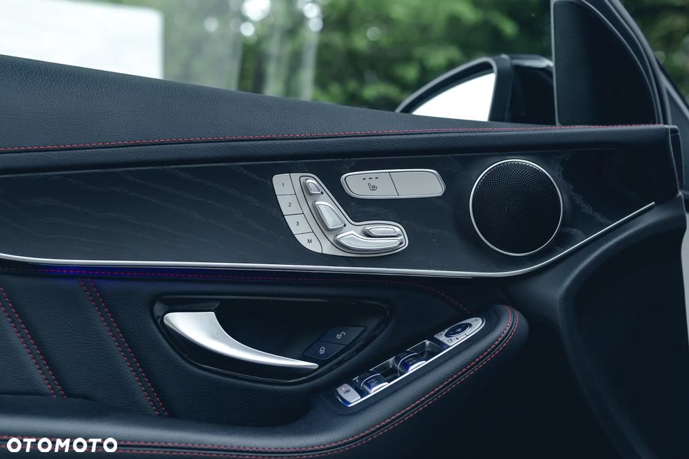 Mercedes-Benz GLC - 34