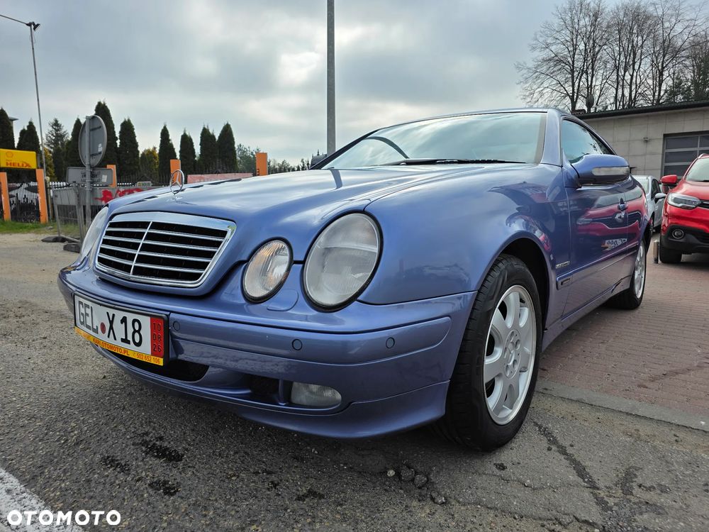Mercedes-Benz CLK - 4