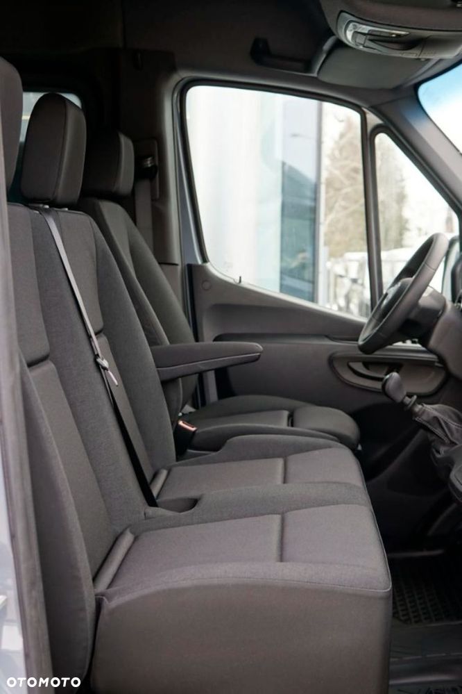 Mercedes-Benz Sprinter Brygadówka 7 osobowy - 21