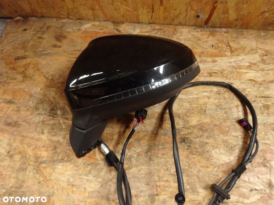 lusterko lewe 14 PIN + Kamera 360  audi a4 b9 8W0 czesci