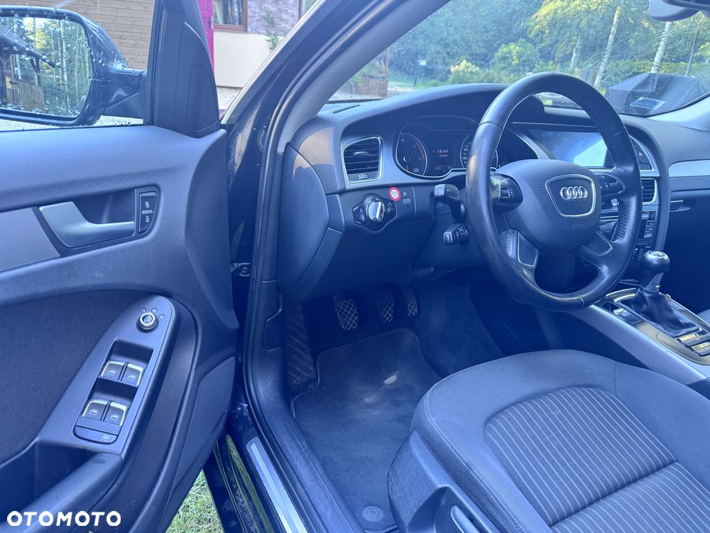 Audi A4 Avant - 10