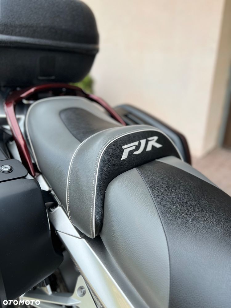 Yamaha FJR - 4