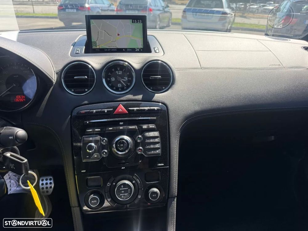 Peugeot RCZ 1.6 THP SE Black Yearling - 10