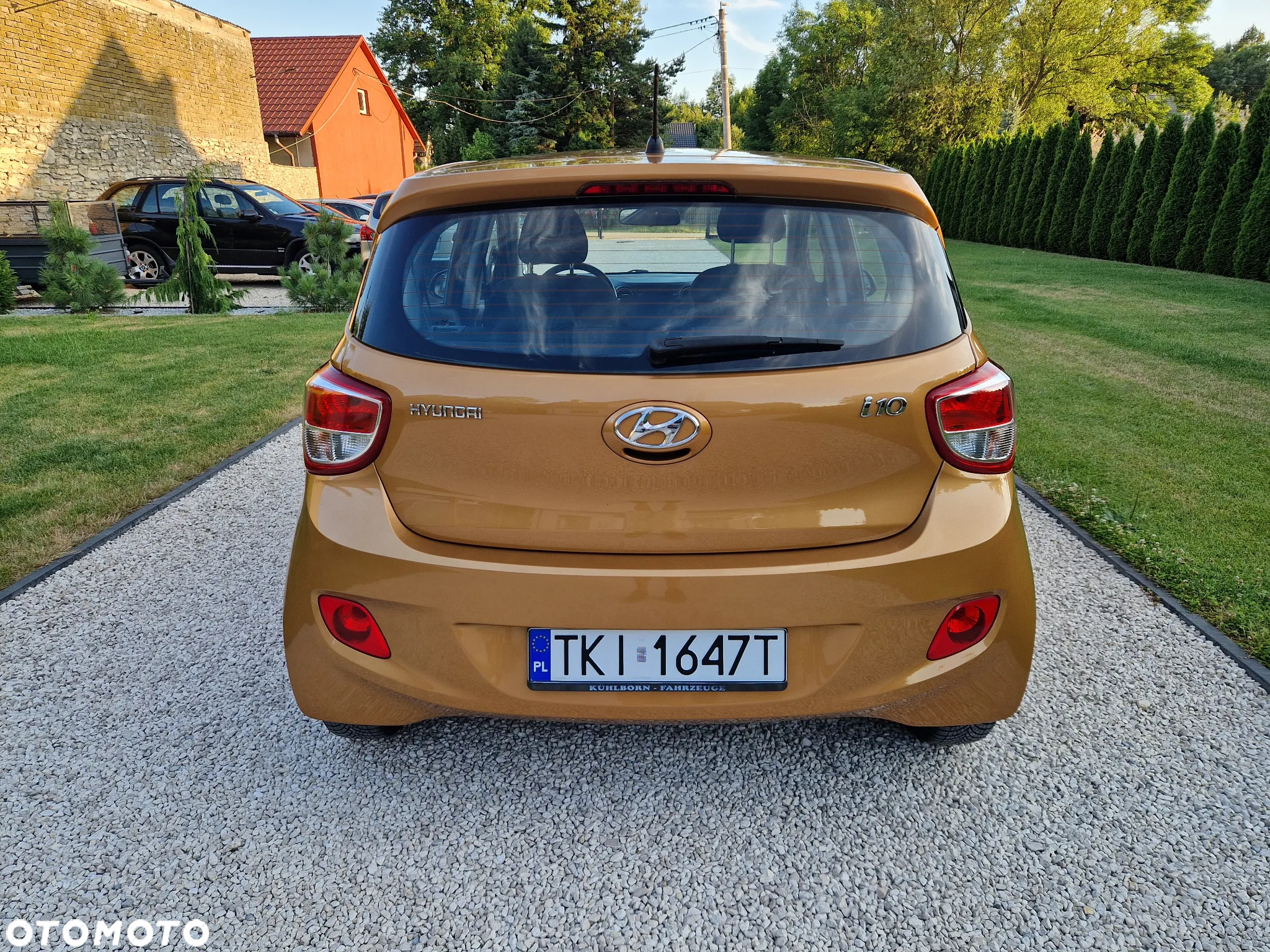 Hyundai i10 1.0 Fifa World Cup Edition - 10