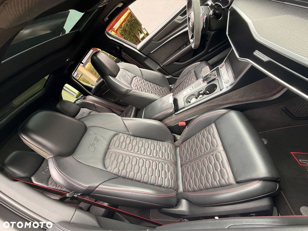Audi RS6 Avant - 18