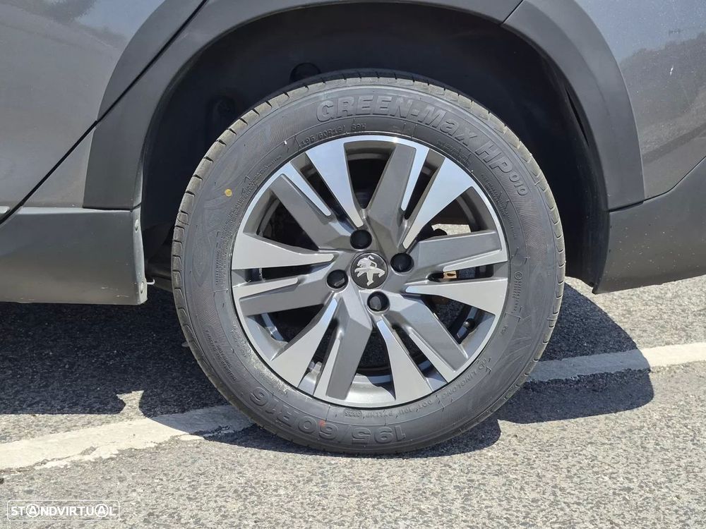 Peugeot 2008 PureTech 110 Stop&Start EAT6 Allure - 24