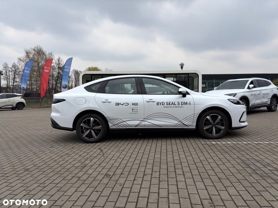 BYD Seal 5 - 3