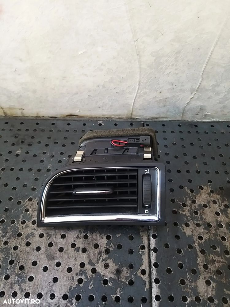 Grila ventilatie bord stanga skoda superb 2 facelift 3t0819701 - 1