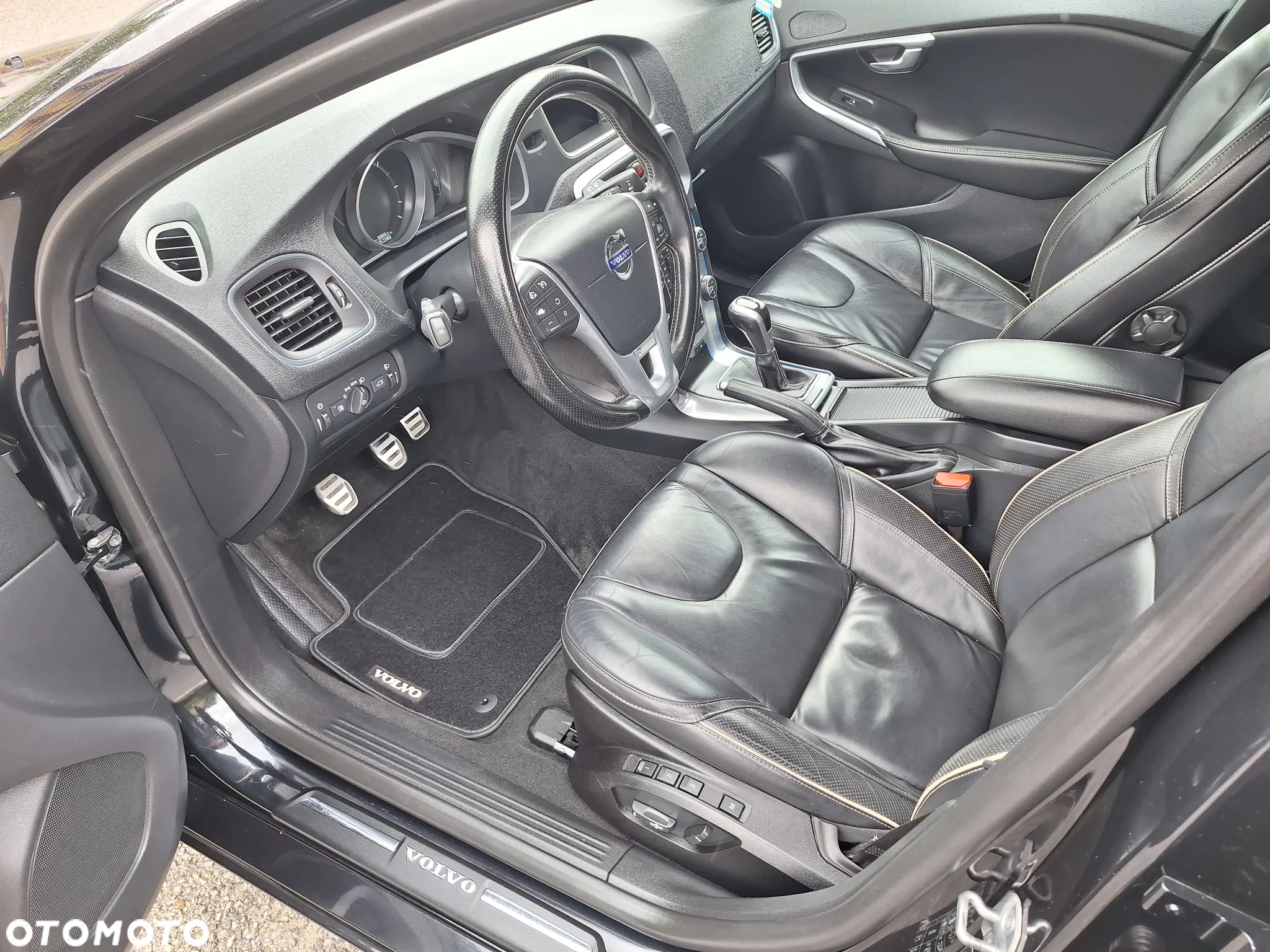 Volvo V40 D4 RDesign - 16