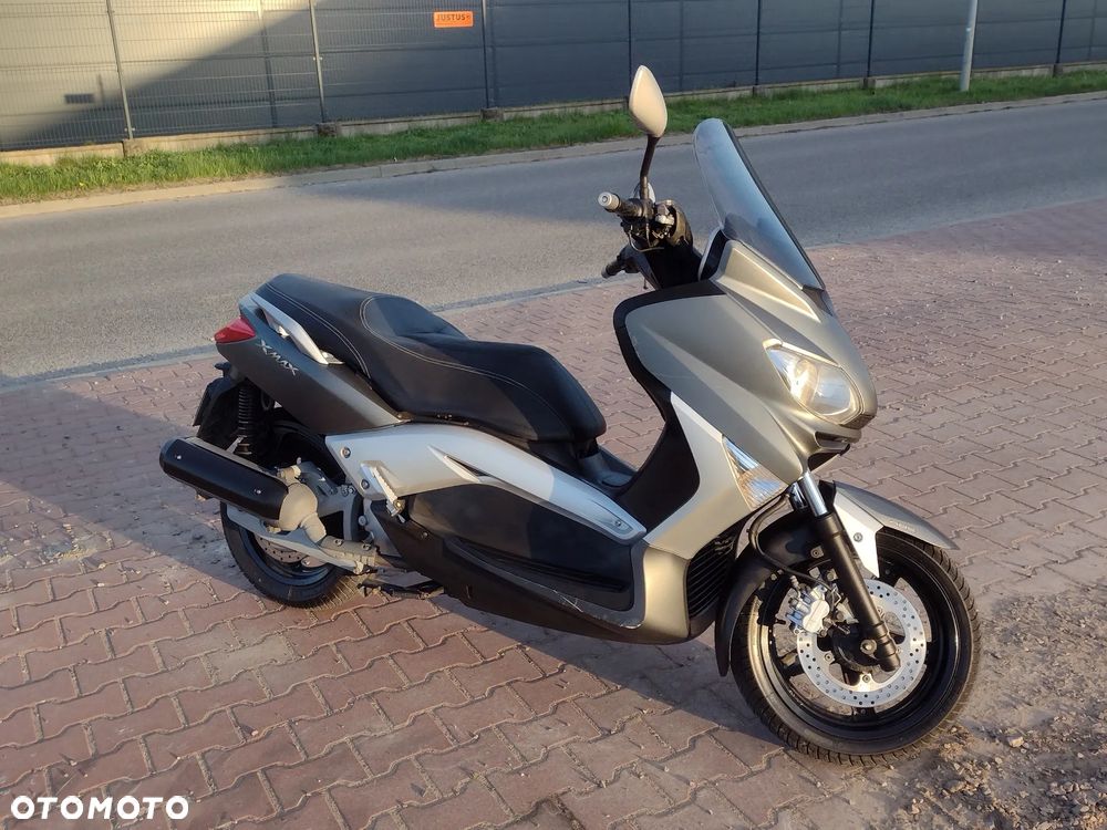 Yamaha X-max - 9