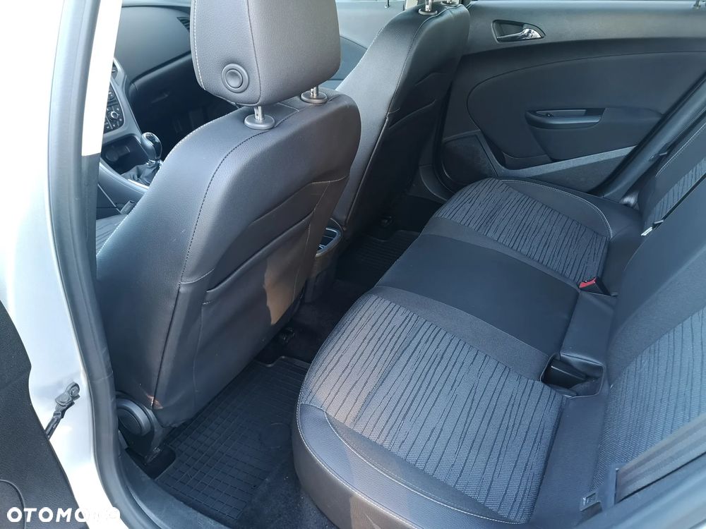 Opel Astra 1.4 T Enjoy - 24