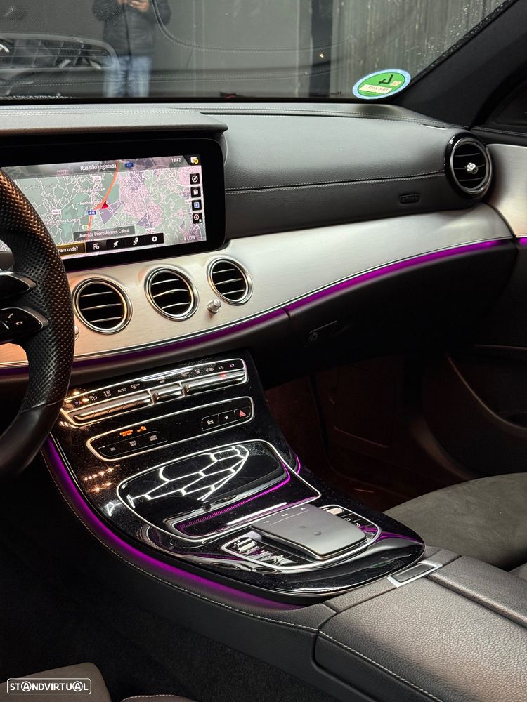 Mercedes-Benz E 300 de 4Matic 9G-TRONIC AMG Line - 9